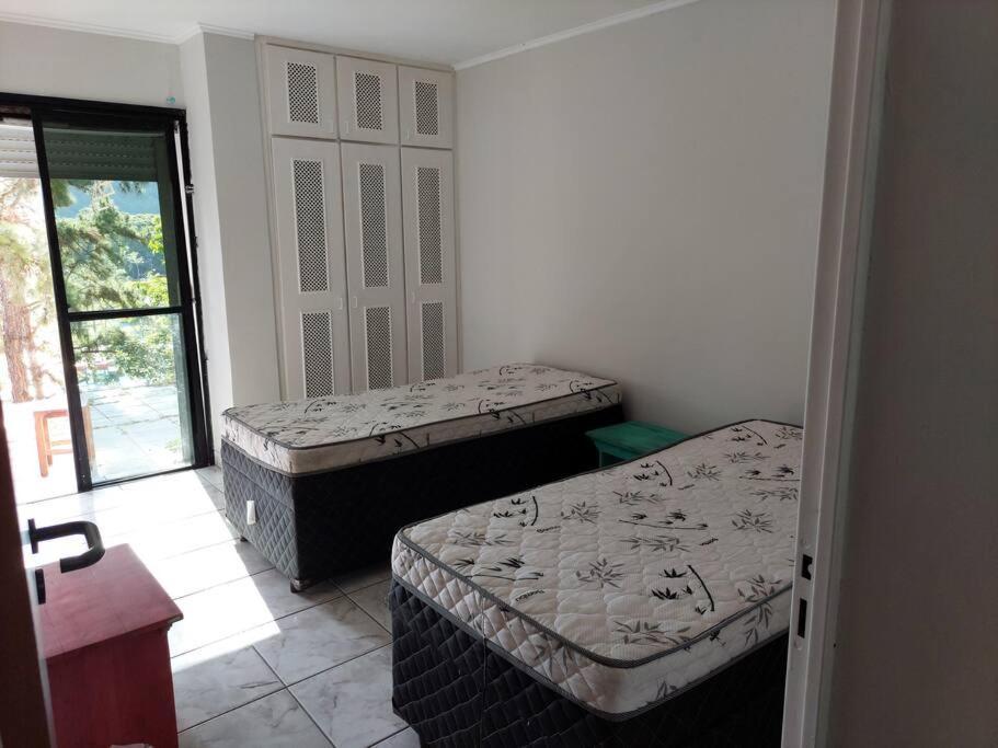 Apto Duplex Cond Fechado Praia Enseada Guarujá